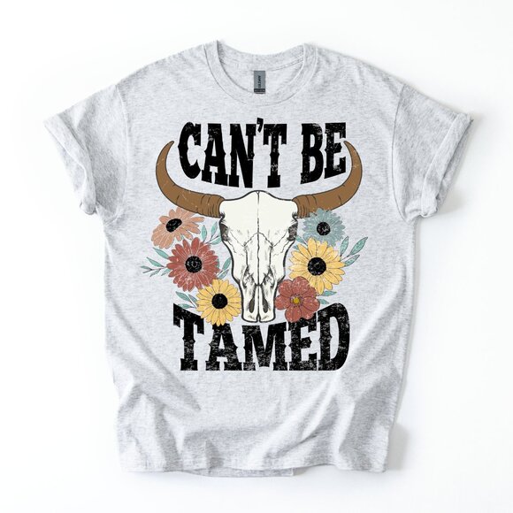Western CAN'T BE TAMED Bull Skull Flowers Boho Cowgirl Country Concert T-shirt - Picture 1 of 3